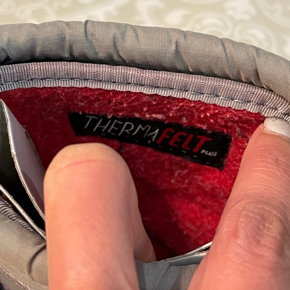 The North Face Youth Alpenglow IV Boot - Frost Grey/Wood Violet - Picture 3 of 7